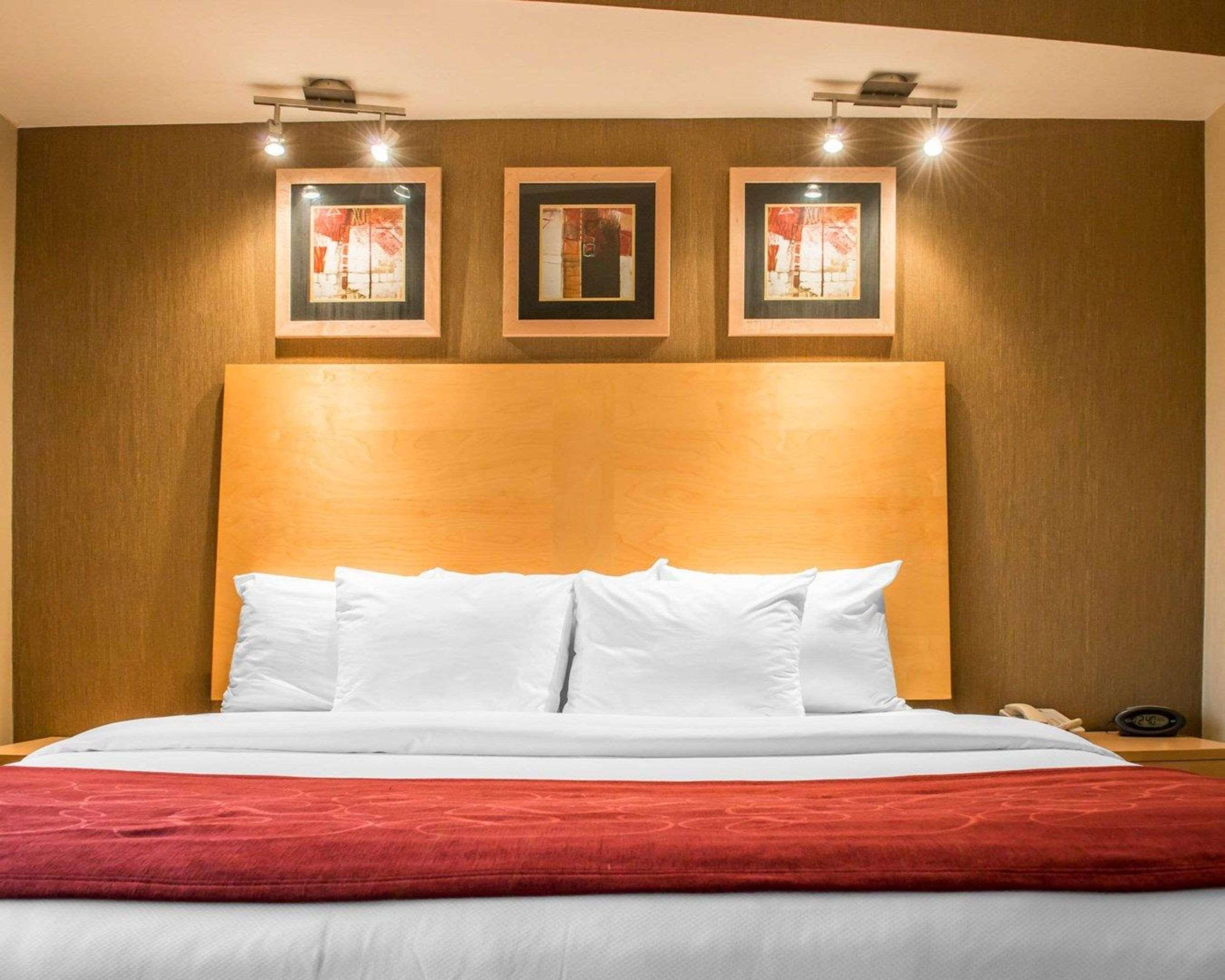 Comfort Suites Монровилл Экстерьер фото
