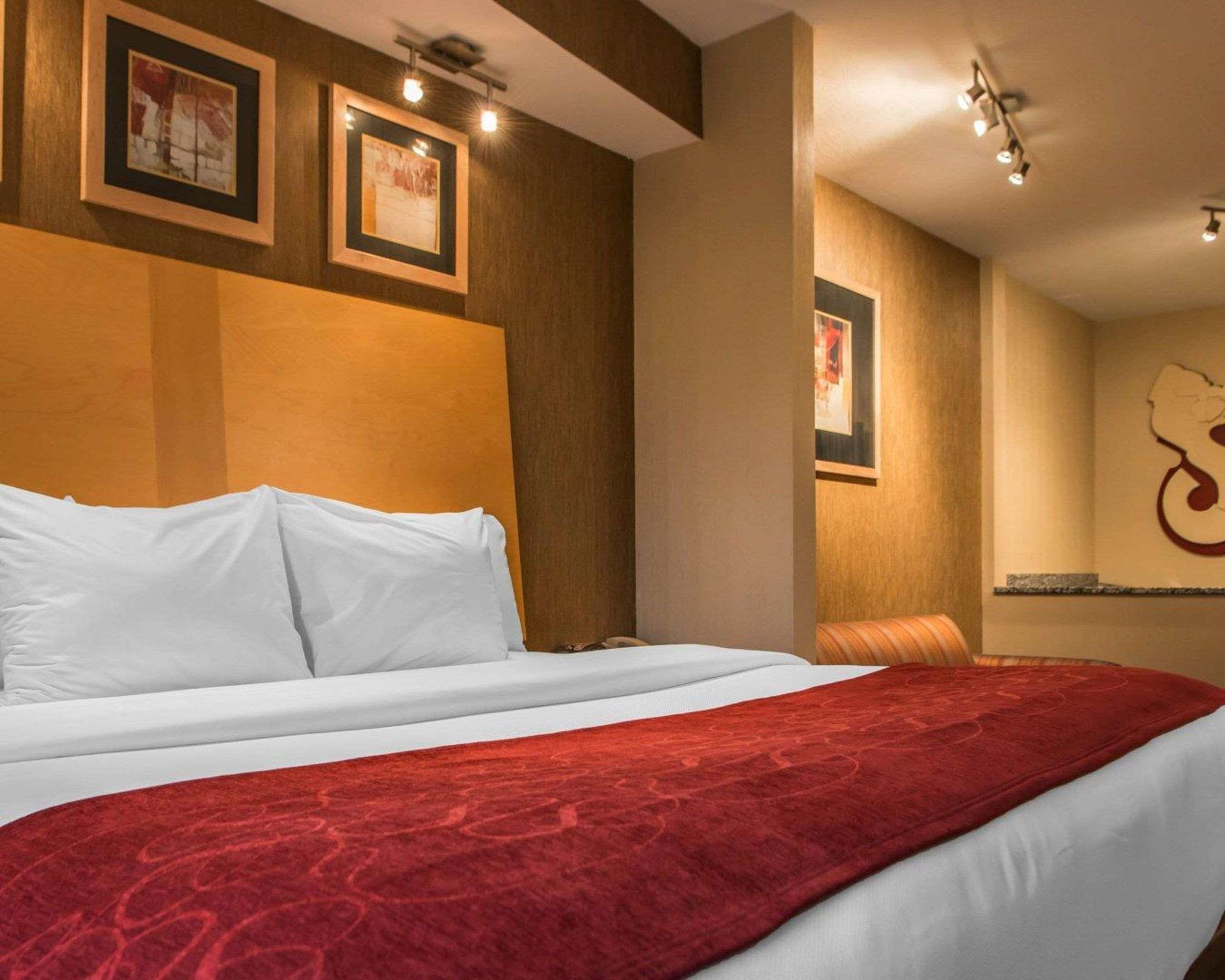 Comfort Suites Монровилл Экстерьер фото