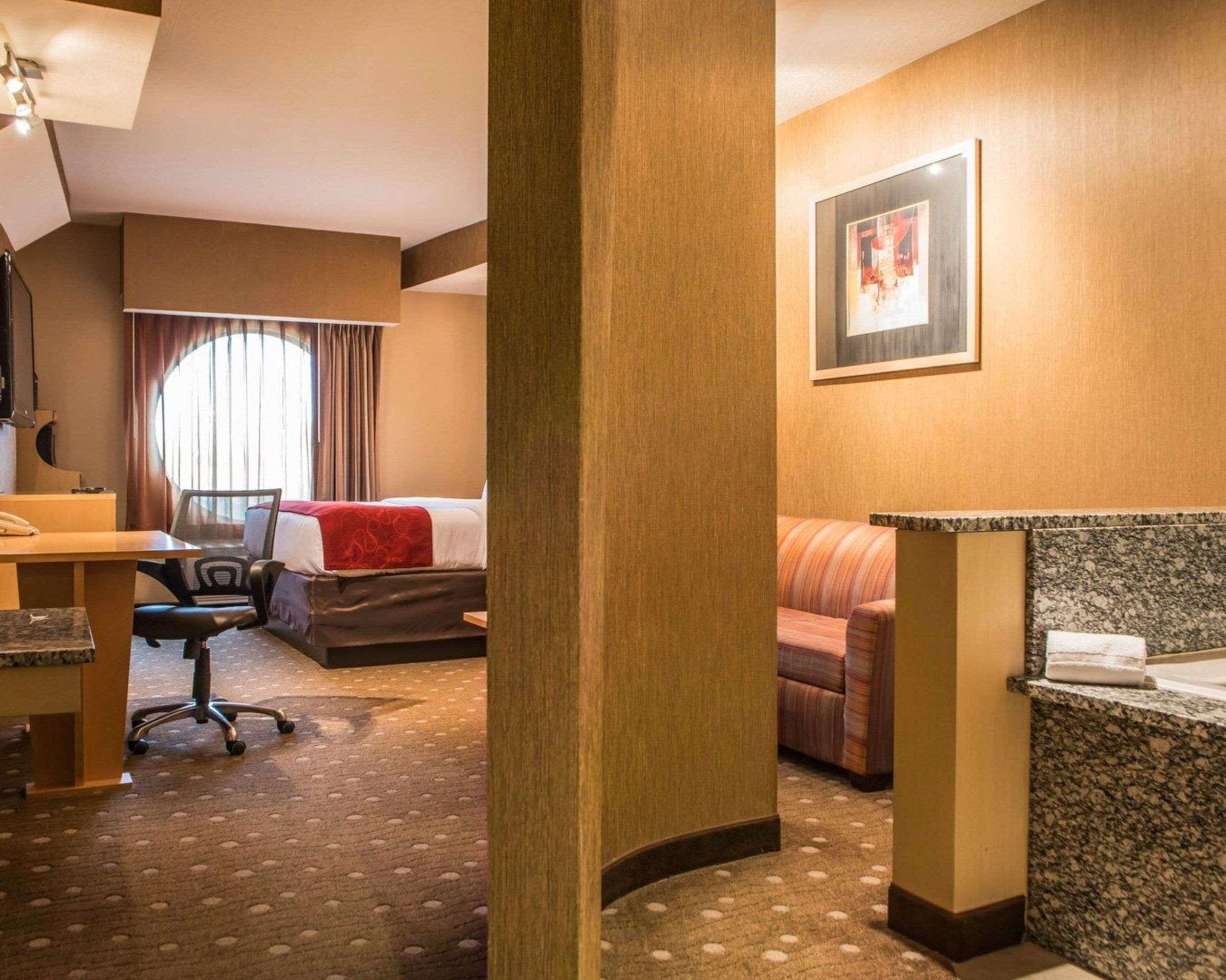 Comfort Suites Монровилл Экстерьер фото